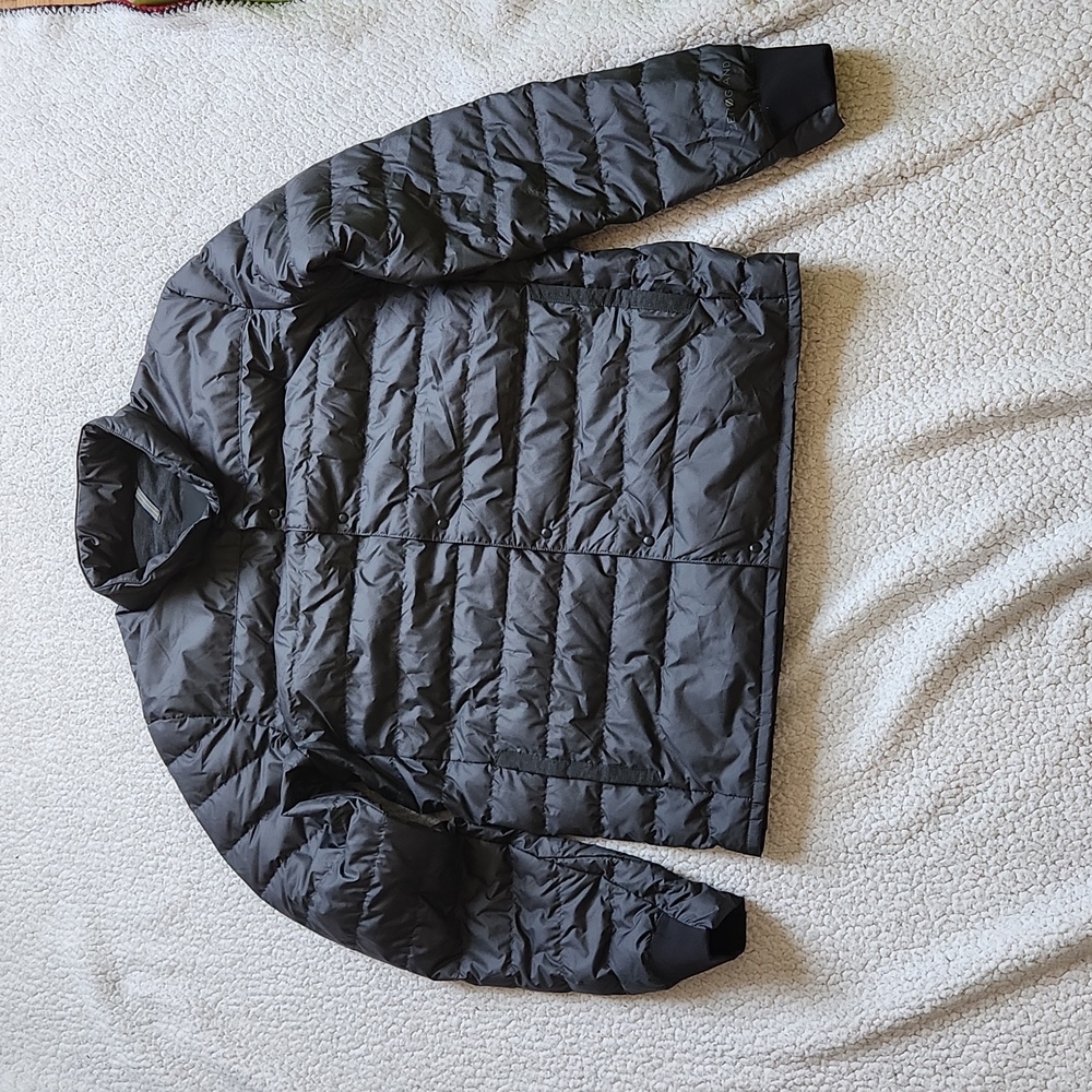 Like new. Cole Haan ZeroGrand  lightweight jacket. Size M. Gray